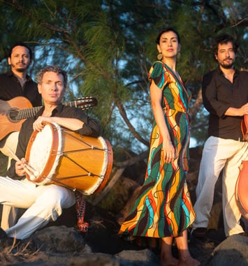 Catalina & Azul Combo invitent Pierre Hamon