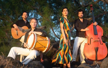 Catalina & Azul Combo invitent Pierre Hamon