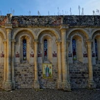 Visite guidée de l'église ruinée Sainte-Marie d'Amans