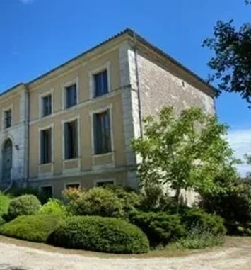 Domaine de Bernou et brasserie des Cèdres