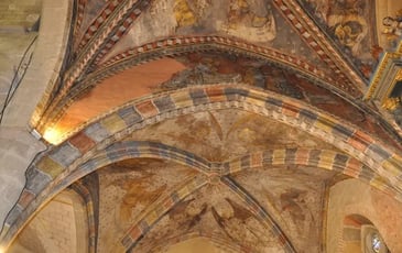 Découvrez les peintures de l'église Saint-Pierre-Saint-Paul de Casseneuil à la lampe torche