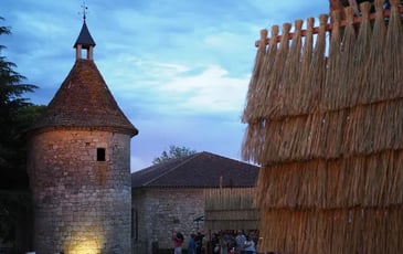 Visite de La Maison forte de Monbalen